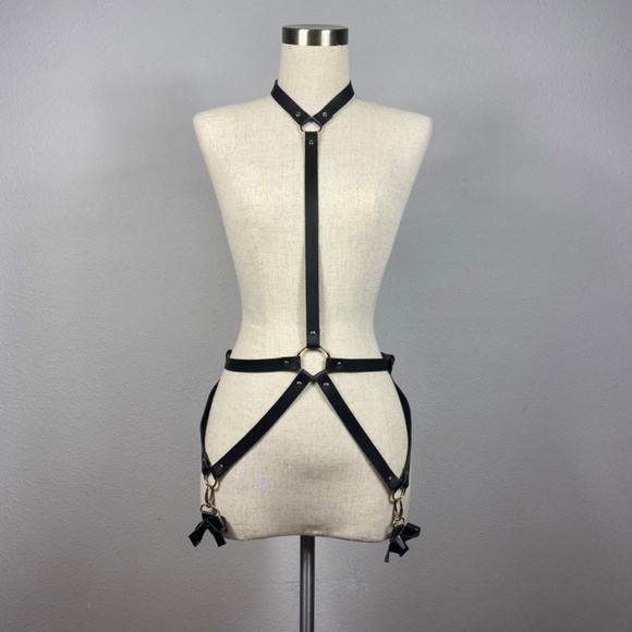 Bow Decor Leather Body Harness - Picture 6 of 12